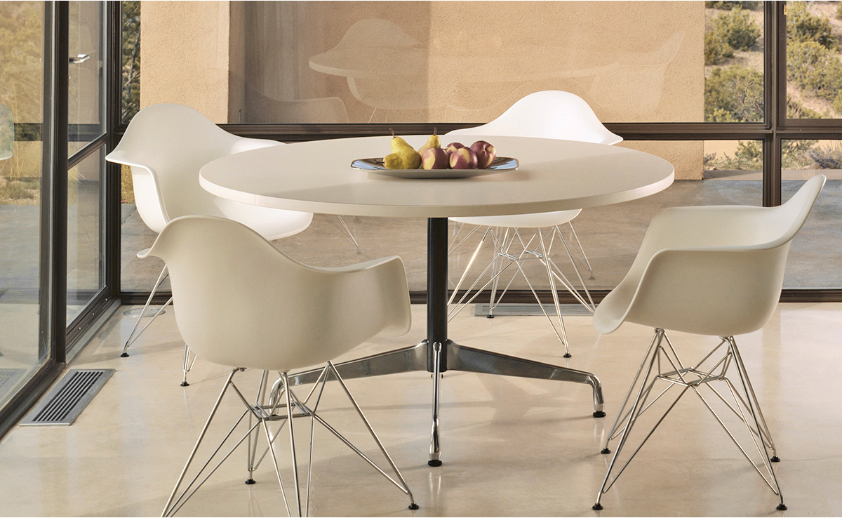 华体会体育官方在线官网 - 坐具|休闲椅|办公家具|华体会体育官方在线官网家具|伊姆斯®塑料扶手椅